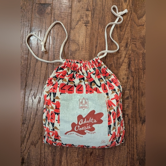 Arborist Adult Onesie Unisex Medium 5"4-5"8 RCMP Mountie Red Serge print NWT - Picture 10 of 10